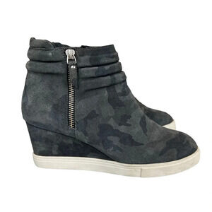 Linea Paolo Frieda Wedge Zip Up Sneaker Size 8.5 Gray Camo Leather Casual Shoe